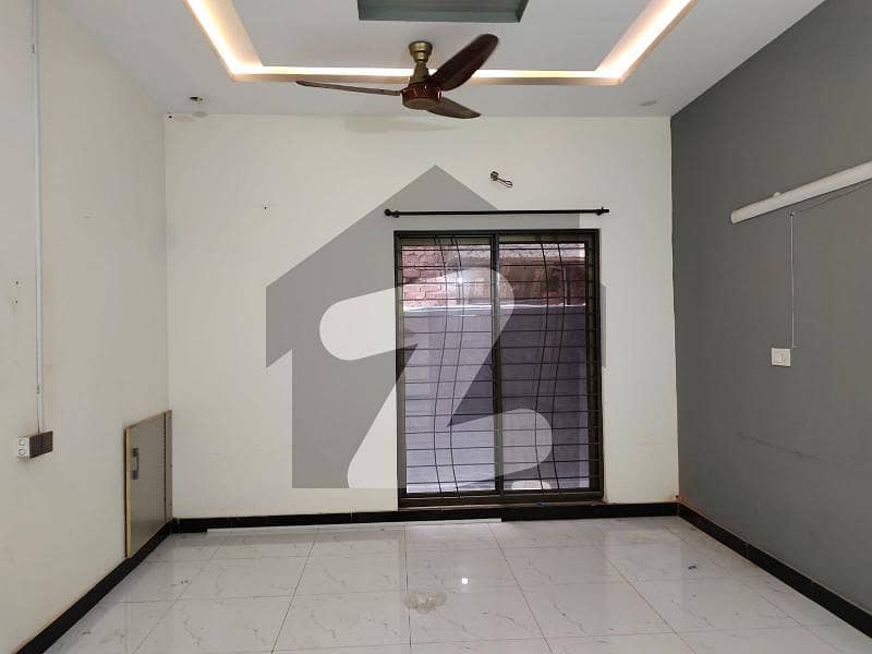 5 MARLA FIRST FLOOR AVAILABLE FOR RENT IN WAPDA TOWN Wapda Town Phase 1