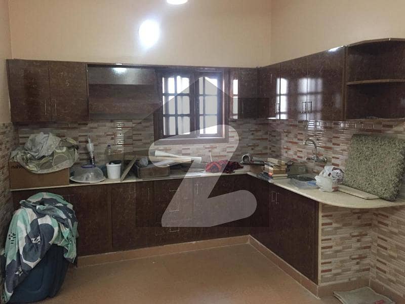 Well Maintained 2 bed dd (4 rooms). On First Floor,150 Square Yards Near to Main University Road in Block-2, Gulistan-e-Jauhar. Well Maintained 2 bed dd (4 rooms). On First Floor,150 Square Yards Near to Main University Road in Block-2, Gulistan-e-Jauhar.