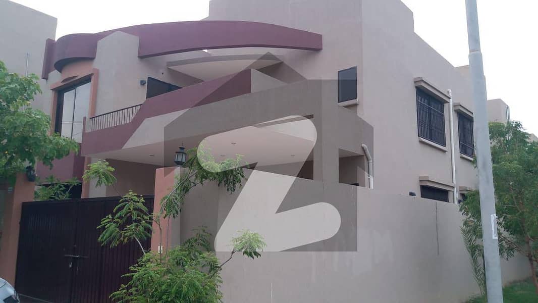 نیوی ہاؤسنگ سکیم کارساز روڈ نیوی ہاؤسنگ سکیم کارساز کراچی میں 5 کمروں کا 14 مرلہ مکان 13 کروڑ میں برائے فروخت۔