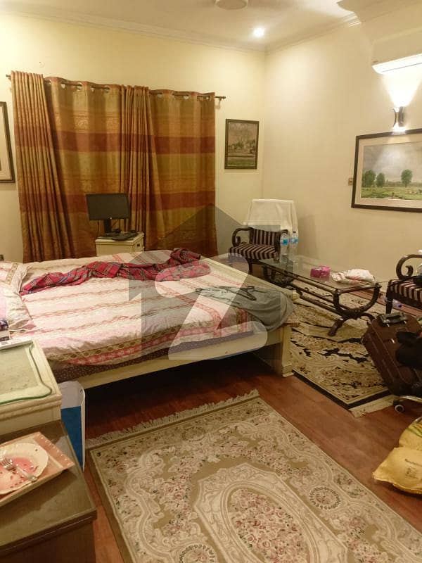 ماڈل ٹاؤن ۔ بلاک اے ماڈل ٹاؤن لاہور میں 1 مرلہ کمرہ 35 ہزار میں کرایہ پر دستیاب ہے۔