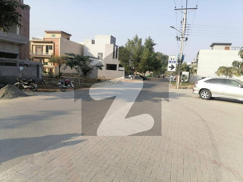 5 Marla Corner Plot For Sale In G Block Pole Free Wire Free Line DHA 11