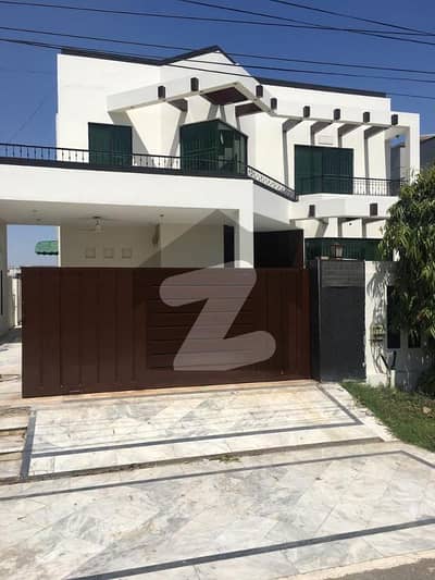 Full Basement 01 Kanal Beautiful House Available For Rent At Reasonable Price In Dha Phase 8 Air Avenue | P Block
