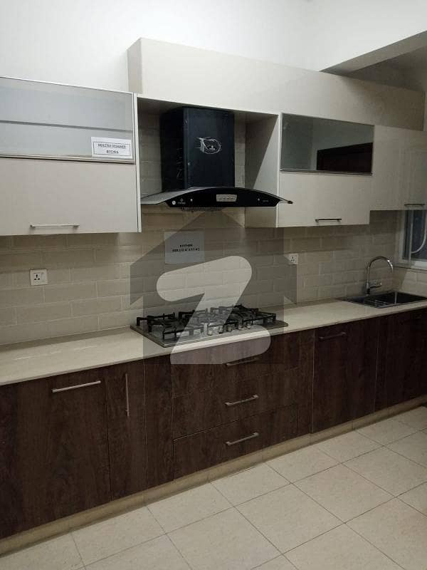 Brand New Luxury Apartment 5th Floor 3 Bed Available For Rent
