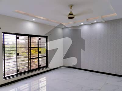 1 Kanal Very Beautiful & Solid House Build By Owner For Sale
