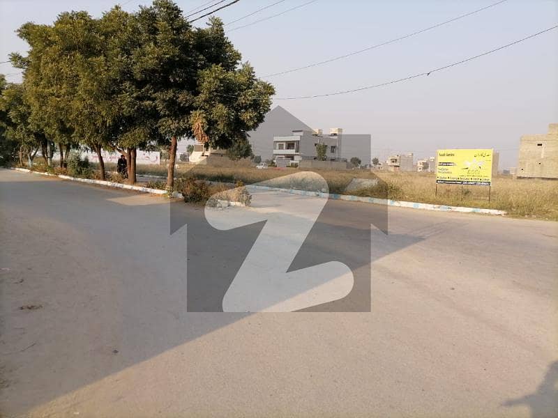 Reserve A Prime Location Commercial Plot Of 200 Square Yards Now In Saadi Garden
