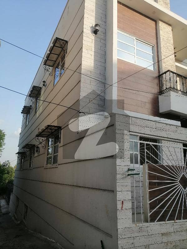 Corner House Ideal Location For Sale Size 25x60 Triple Storey I-10!4
