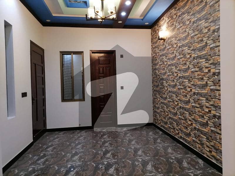 ساداتِ امروہا کوآپریٹو ہاؤسنگ سوسائٹی سکیم 33 کراچی میں 2 کمروں کا 5 مرلہ مکان 1.8 کروڑ میں برائے فروخت۔