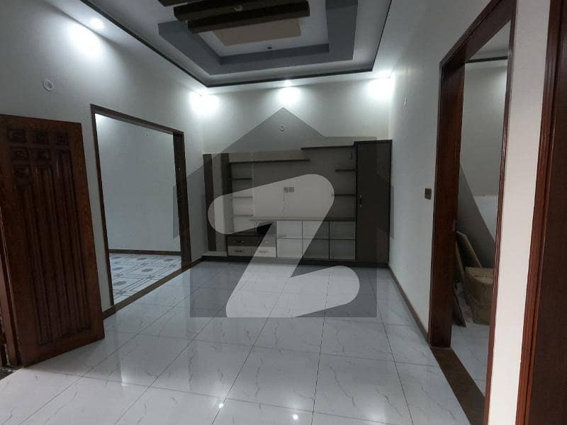 سینٹرل انفارمیشن کوآپریٹیو ہاؤسنگ سوسائٹی سکیم 33 کراچی میں 4 کمروں کا 5 مرلہ مکان 2.9 کروڑ میں برائے فروخت۔