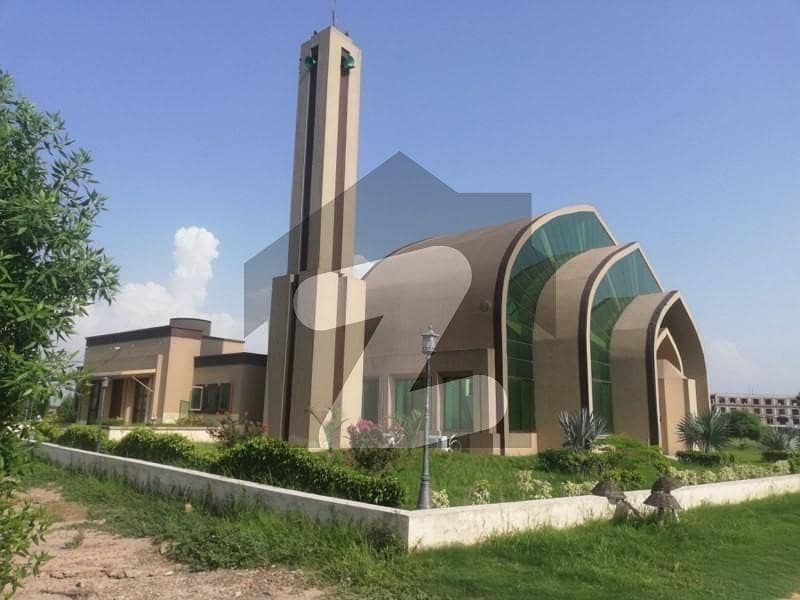 One Kanal Plot for Sale in Q Block of Lahore Motorway City
