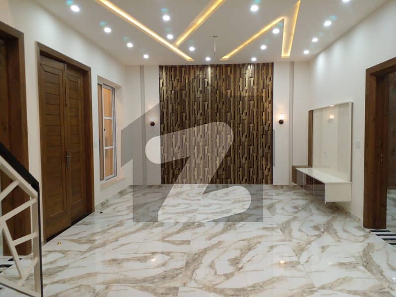 5 Marla Spacious House Available In Chak 208 Road For sale