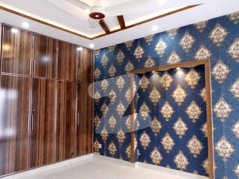 10 Marla Like Brand New Upper Portion For Rent In Awais Qarni Block Bahria Town Lahore