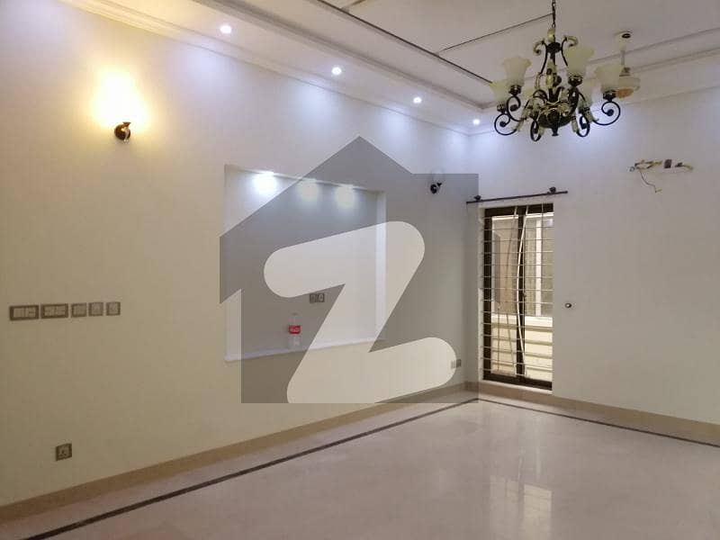 1 Kanal Upper Portion For Rent In Dha Phase 5 Lahore Block J Facing Park