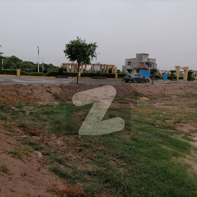 Buy your ideal 5 Marla Residential Plot in a prime location of Naiki Midhali Road