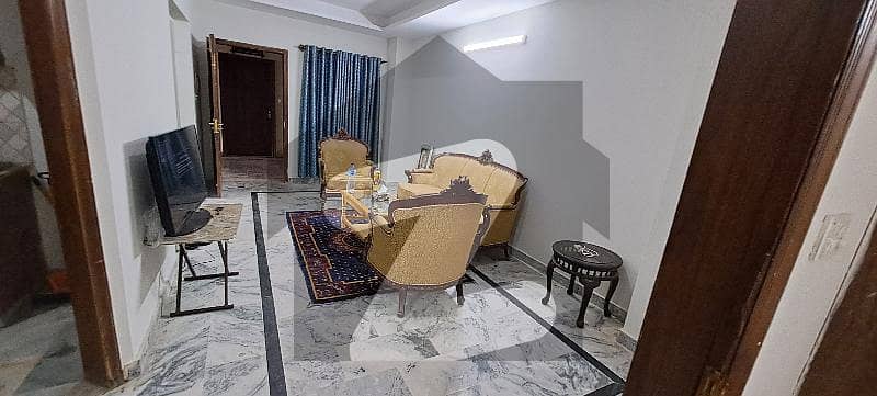 مارگلہ ویو ہاؤسنگ سوسائٹی ڈی ۔ 17,اسلام آباد میں 3 کمروں کا 5 مرلہ فلیٹ 50.0 ہزار میں کرایہ پر دستیاب ہے۔