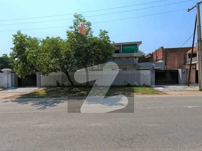 One Kanal Facing Park Ideal Location House For Sale