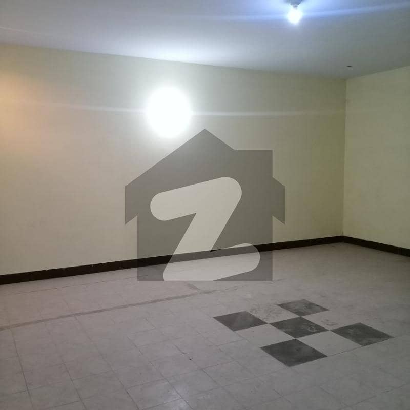 900 Square Feet Lower Portion Up For Rent In Kohinoor Town