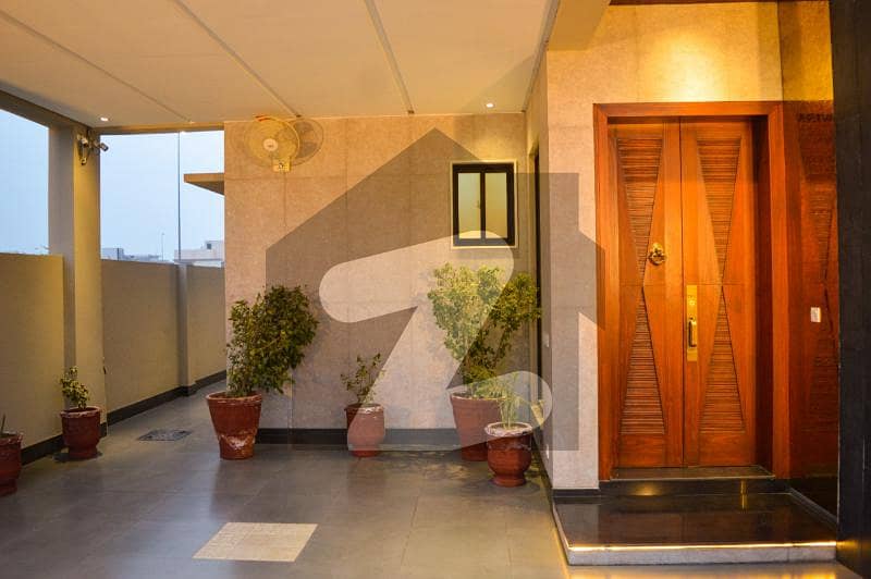 بینکرس ایوینیو ۔ بلاک اے بینکرس ایوینیو کوآپریٹو ہاؤسنگ سوسائٹی لاہور میں 5 کمروں کا 10 مرلہ مکان 95 ہزار میں کرایہ پر دستیاب ہے۔