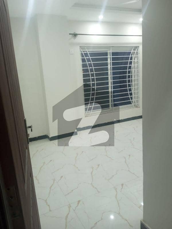 2 Bed Flat For Sale On 2nd Floor In Khalid Block Commercial Bahria Town Phase 8