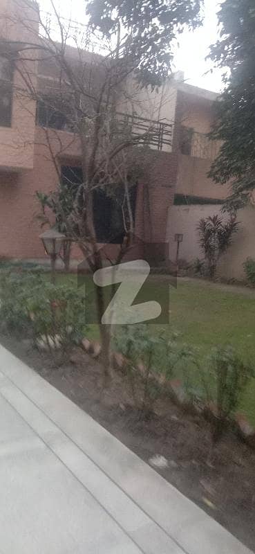17 Marla House For Sale In Sarfaraz Rafia Road Nagi