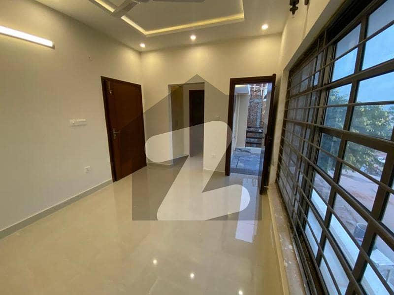 10 Marla House WITH GAS OPTION Available For Rent In Bahria Enclave Islamabad