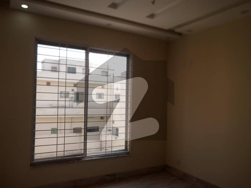 Flat In Punjab Coop Housing Society For rent