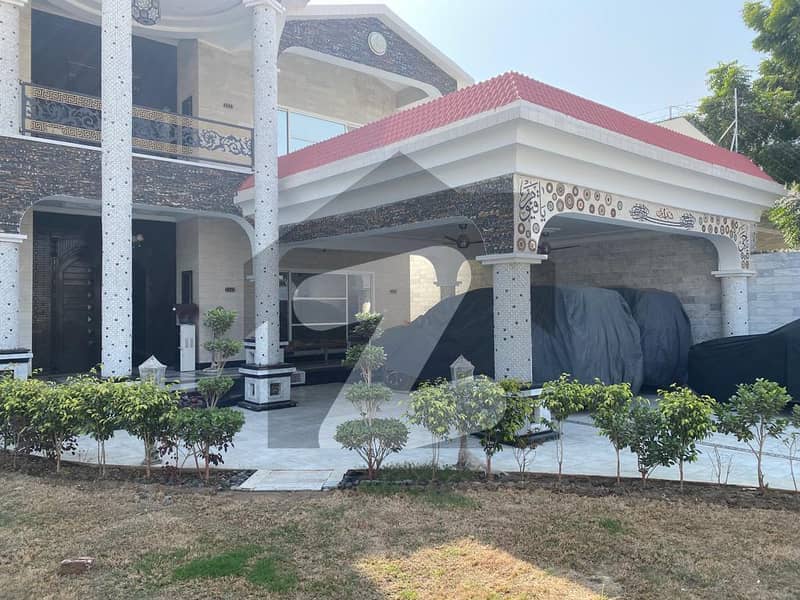 House For sale In Millat Town