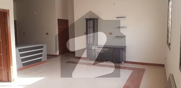 ہنس سوسائٹی سکیم 33 کراچی میں 6 کمروں کا 10 مرلہ مکان 4 کروڑ میں برائے فروخت۔