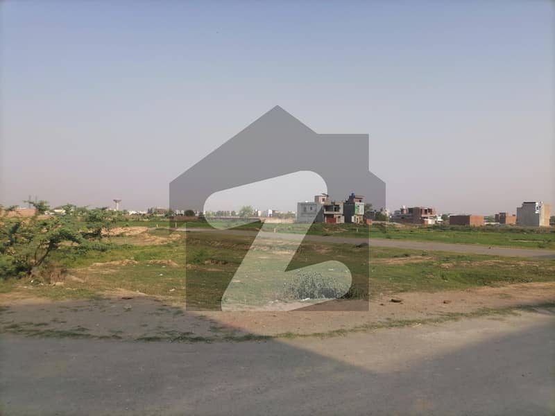Residential Plot Sized 8 Marla Is Available For sale In Military Accounts Society - Block D