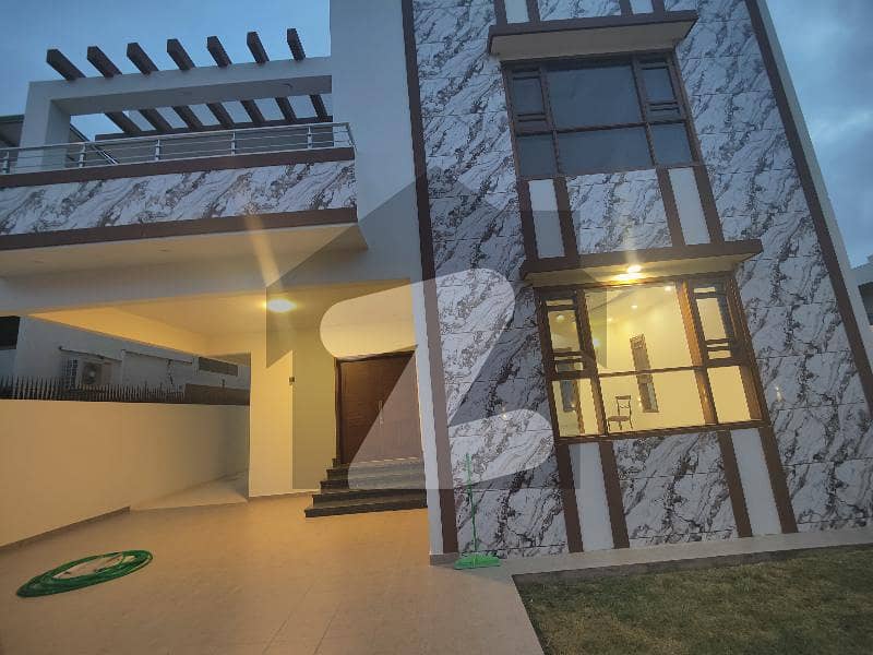 ڈی ایچ اے فیز 7 ڈی ایچ اے کراچی میں 5 کمروں کا 1 کنال مکان 17 کروڑ میں برائے فروخت۔