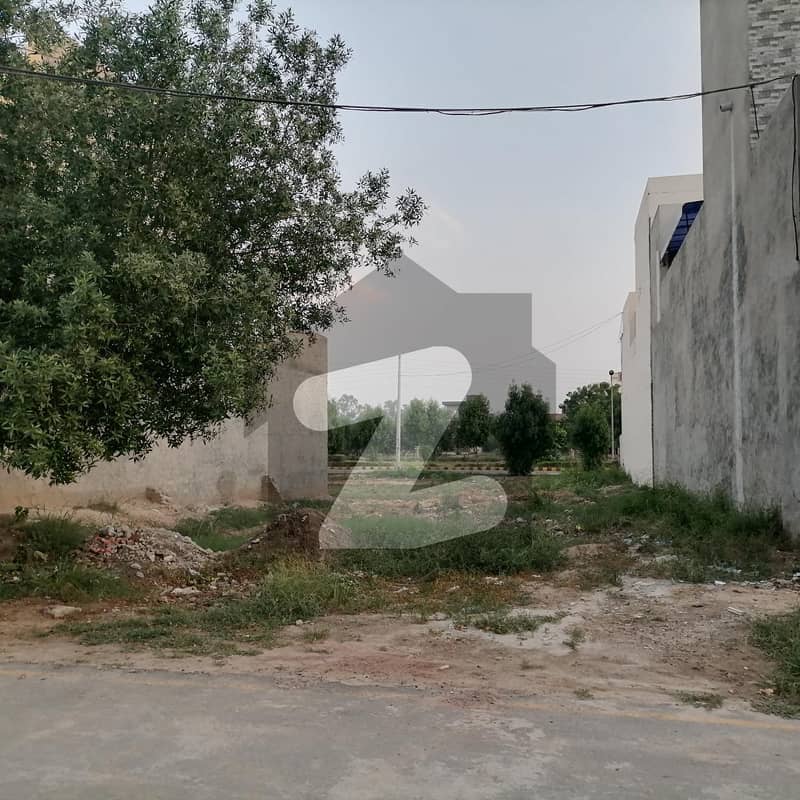 Residential Plot Is Available For sale In Chak 89/6R