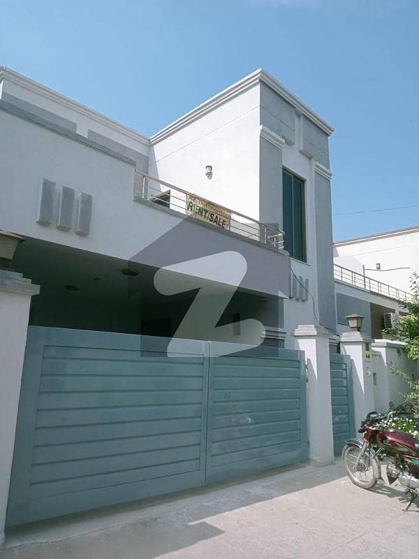 3 Beds SD House 10 Marla Prime Location for Rent in Askari 11 Sector B