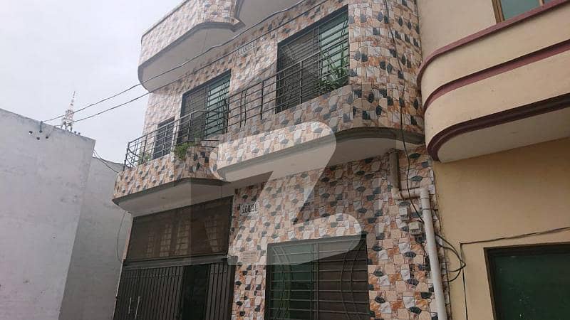 Double Storey 4 Marla House Available In Gulshan-e-iqbal Lalazar 2