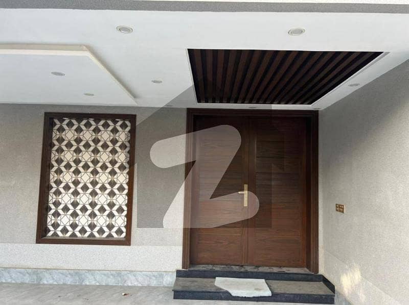 10 Marla Like New Full House For Rent In Iris Block Bahria Town Lahore