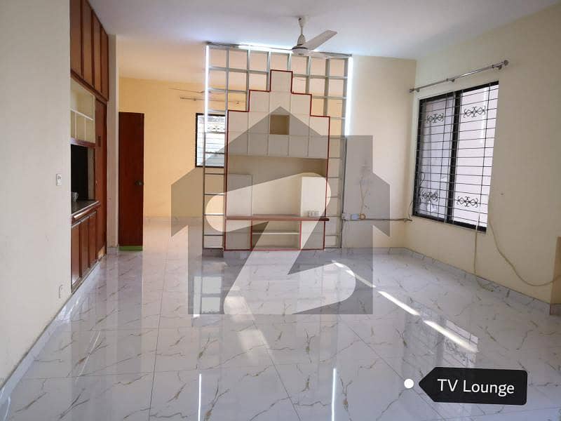Sprat Gate With Drawing Room Kanal 3 Bed Upper Portion For Rent In Dha Phase 2 R Block
