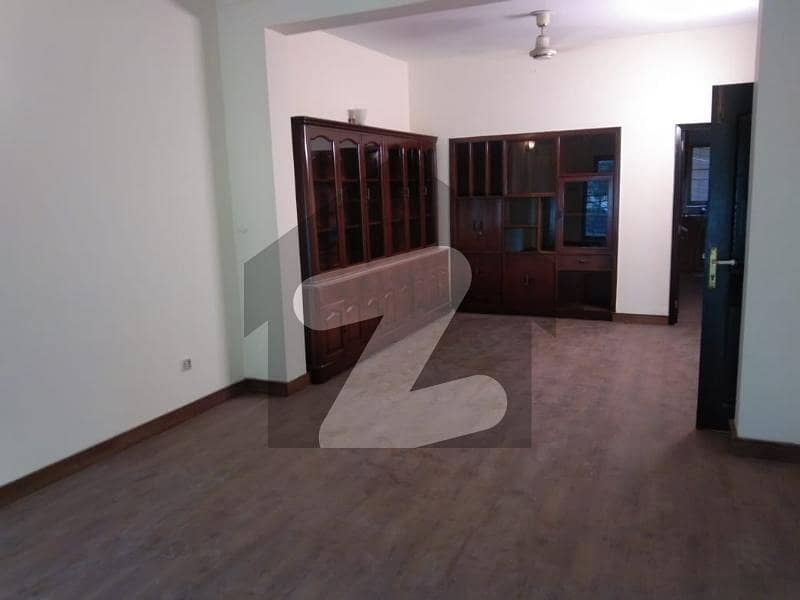 12 marla double storey house for rent