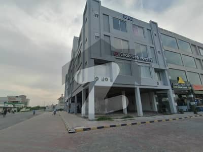 Ist Floor 600 Square Feet Office For rent In Royal Orchard Main Road Multan