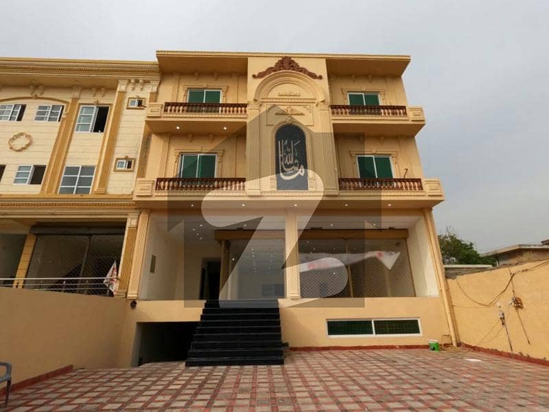11 Marla Flat Is Available For Rent At Bhatta Chowk Lahore