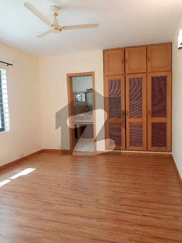 Open Basement Available for rent f-11 Islamabad