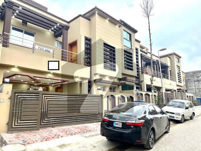 Beautifull Designed Brand New House Availabled For Sale in the Heart of Bahria Town Phase 8