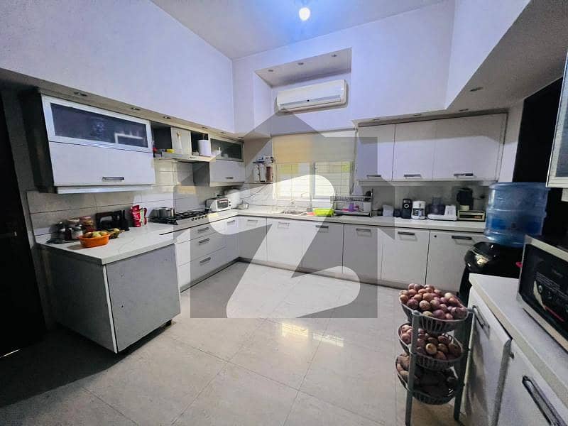 1K Slightly Used Straight-Line Designer House Prime Location 1K Slightly Used Straight-Line Designer House Prime Location