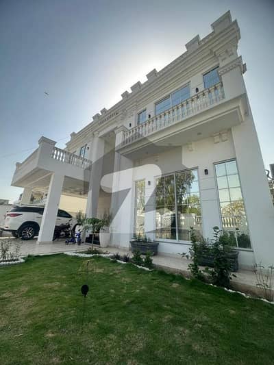 Magnificent 1 Kanal Ultra Modern Brand New Luxury House For Sale