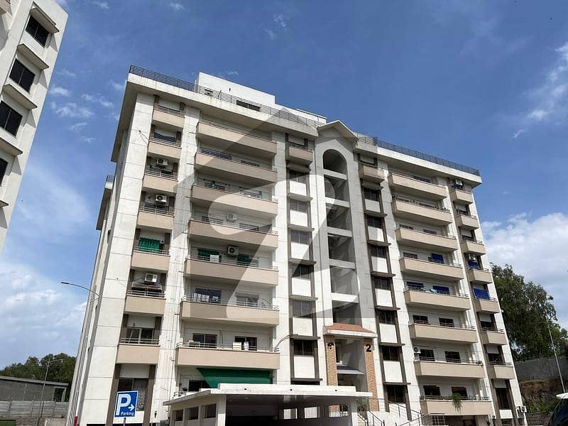 10 Marla 3 Bed Flat For Sale