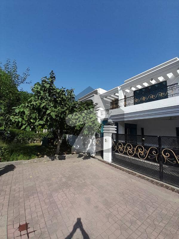 I-8/2. Double Storey House For. Office Gust House School Purpose Available For Rent