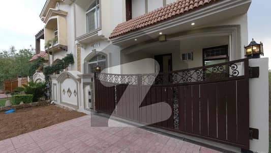 A On Excellent Location House Of 5 Marla In Rs. 33,000,000