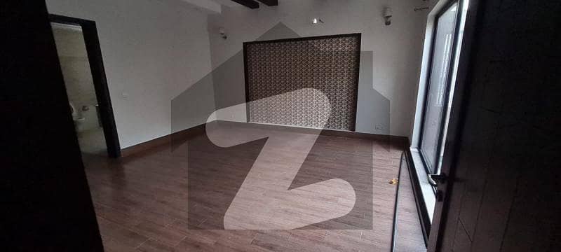 10 Marla Beautiful Upper Portion Available For Rent At Reasonable Price In Paragon City | Orchard 1 Block