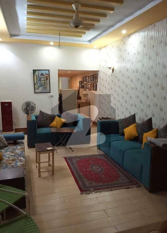 ایل ڈی اے ایوینیو ۔ بلاک ایم ایل ڈی اے ایوینیو لاہور میں 3 کمروں کا 12 مرلہ مکان 2.1 کروڑ میں برائے فروخت۔