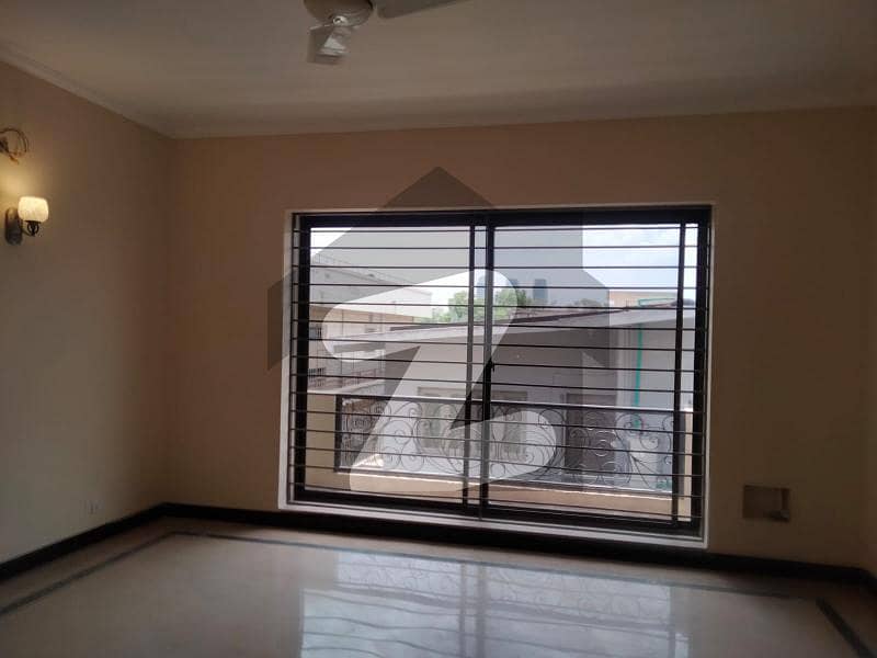 Upper Portion With Separate Entrance is Available For Rent In F-6/1 Islamabad
