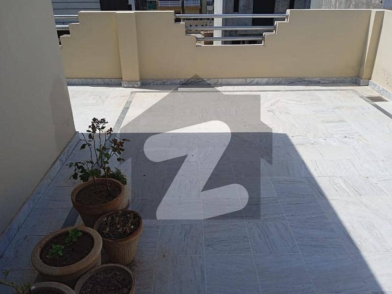 ڈی ۔ 12 اسلام آباد میں 5 کمروں کا 5 مرلہ مکان 1.2 لاکھ میں کرایہ پر دستیاب ہے۔