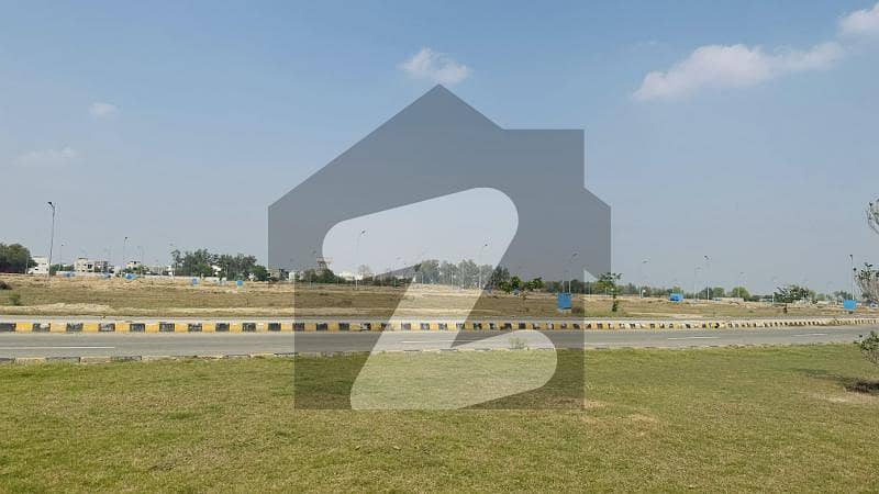ڈی ایچ اے فیز 7 ڈیفنس (ڈی ایچ اے) لاہور میں 5 مرلہ پلاٹ فائل 44.5 لاکھ میں برائے فروخت۔