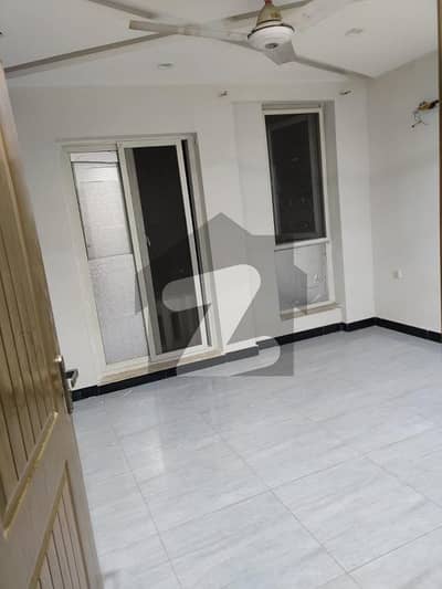 1 kanal upper portion for rent in reasonable price at very hot location